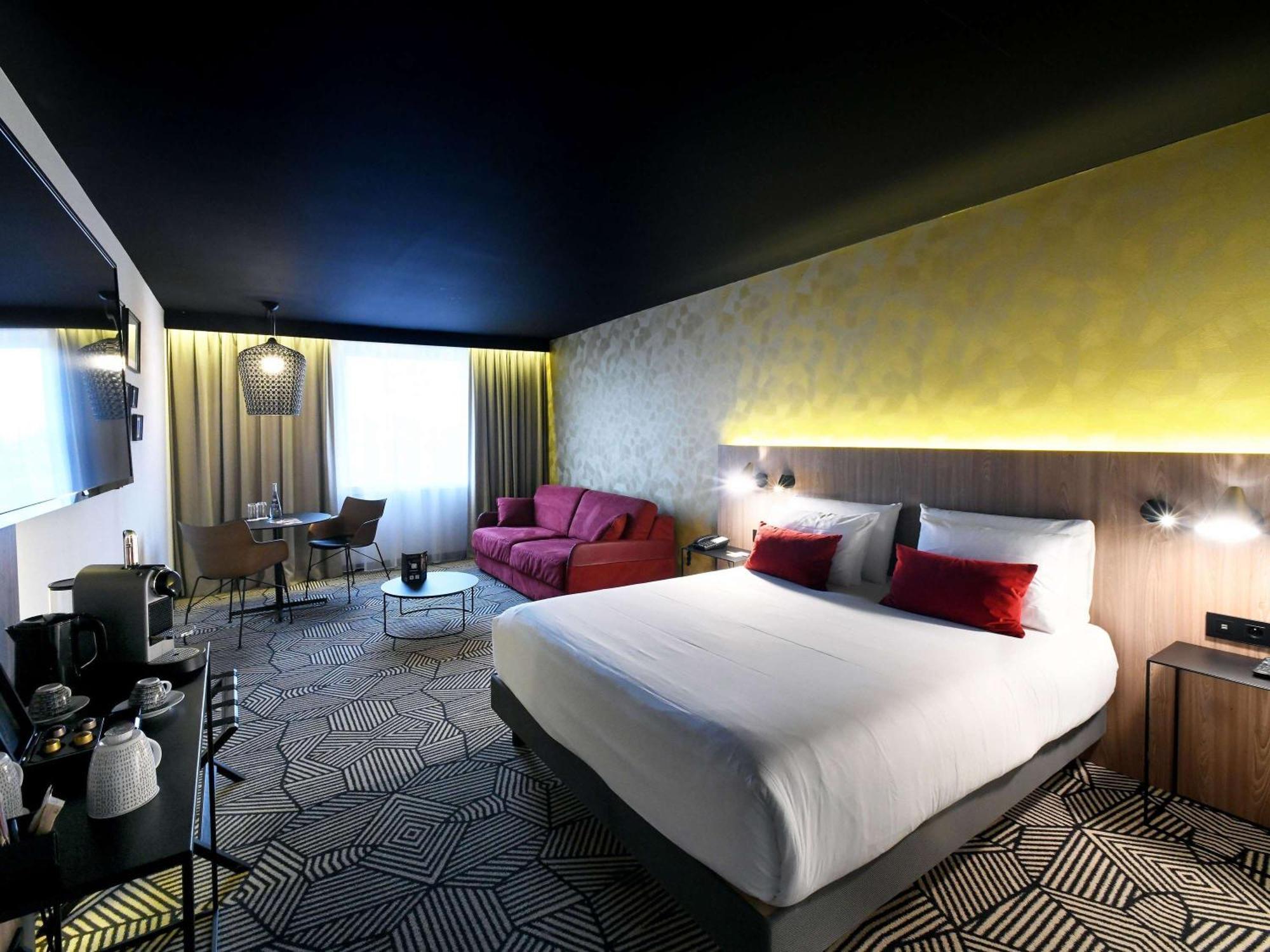 Mercure Arras Centre Gare Екстериор снимка