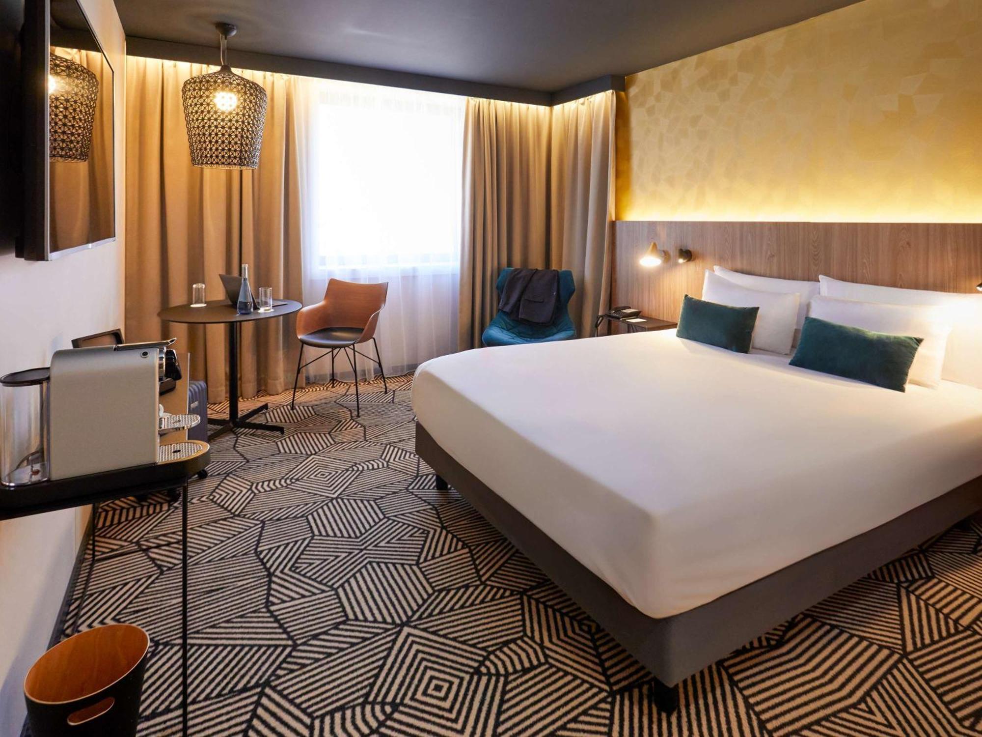 Mercure Arras Centre Gare Екстериор снимка